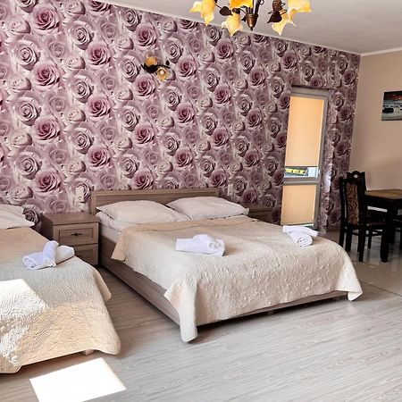 Apartamenty Maja -Pokoje - Domy Wakacyjne -Basen Podgrzewany -Jacuzzi - Sauna Леба Екстер'єр фото