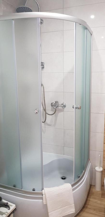 Apartamenty Maja -Pokoje - Domy Wakacyjne -Basen Podgrzewany -Jacuzzi - Sauna Леба Екстер'єр фото