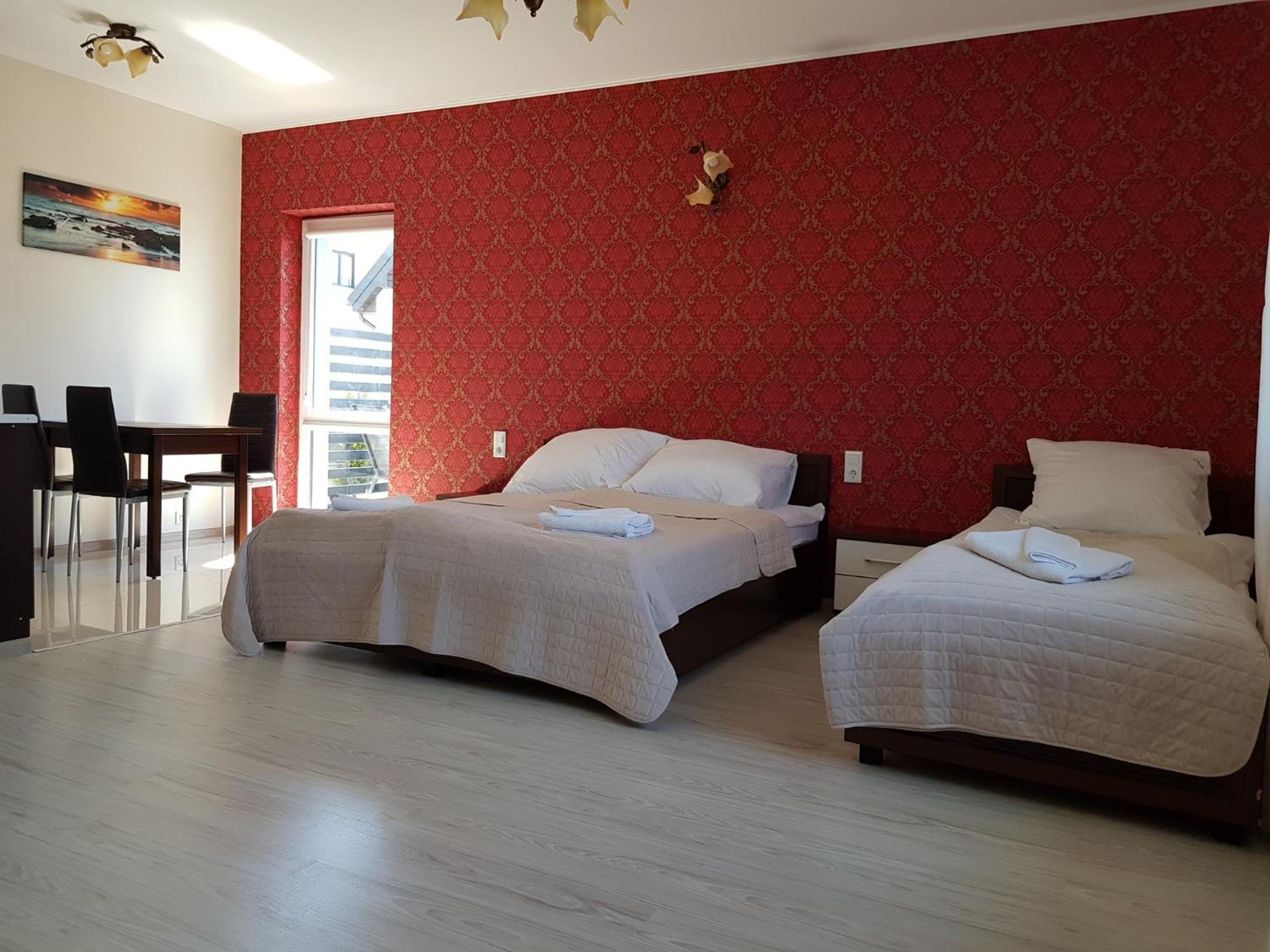 Apartamenty Maja -Pokoje - Domy Wakacyjne -Basen Podgrzewany -Jacuzzi - Sauna Леба Екстер'єр фото