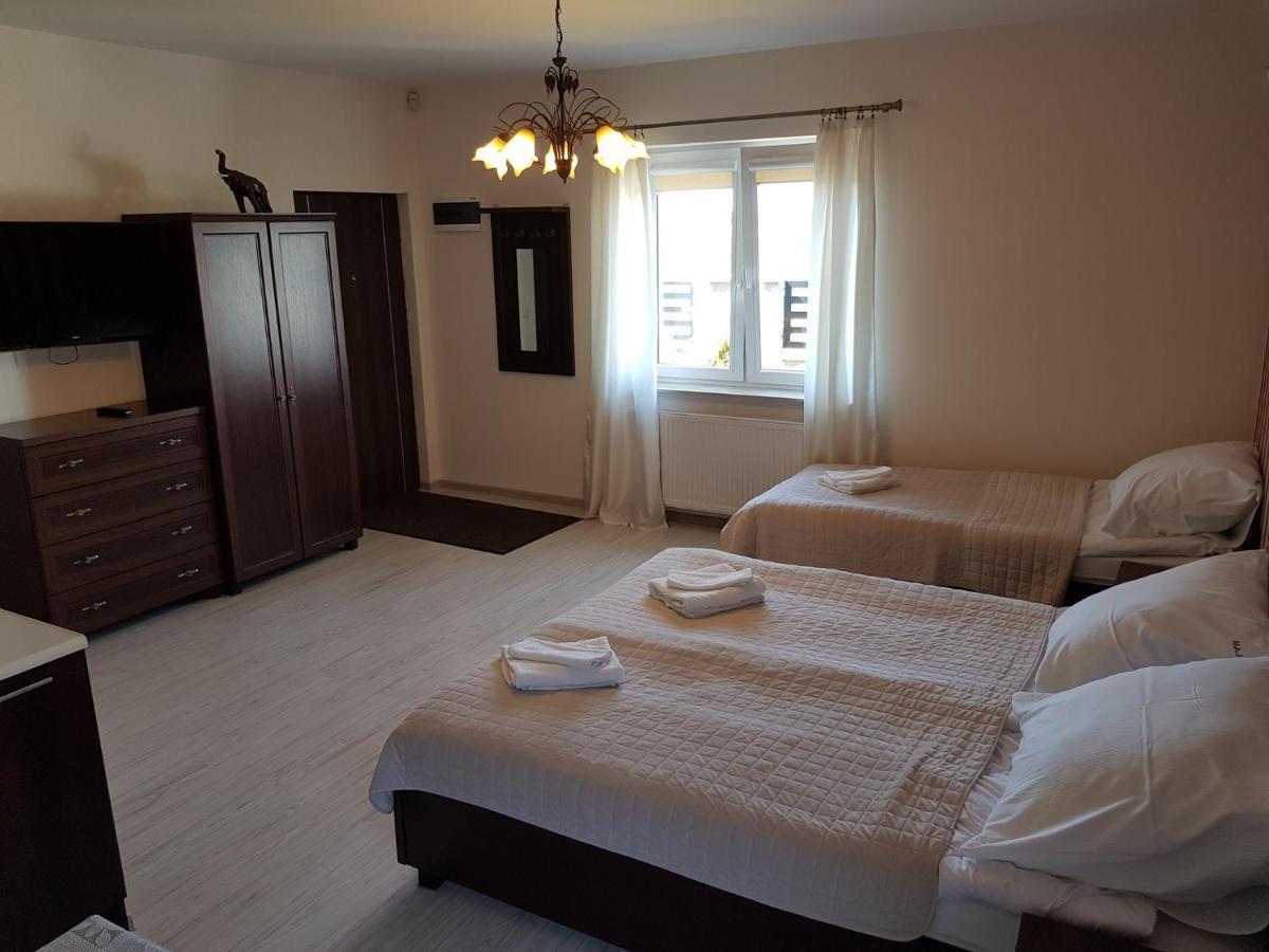 Apartamenty Maja -Pokoje - Domy Wakacyjne -Basen Podgrzewany -Jacuzzi - Sauna Леба Екстер'єр фото
