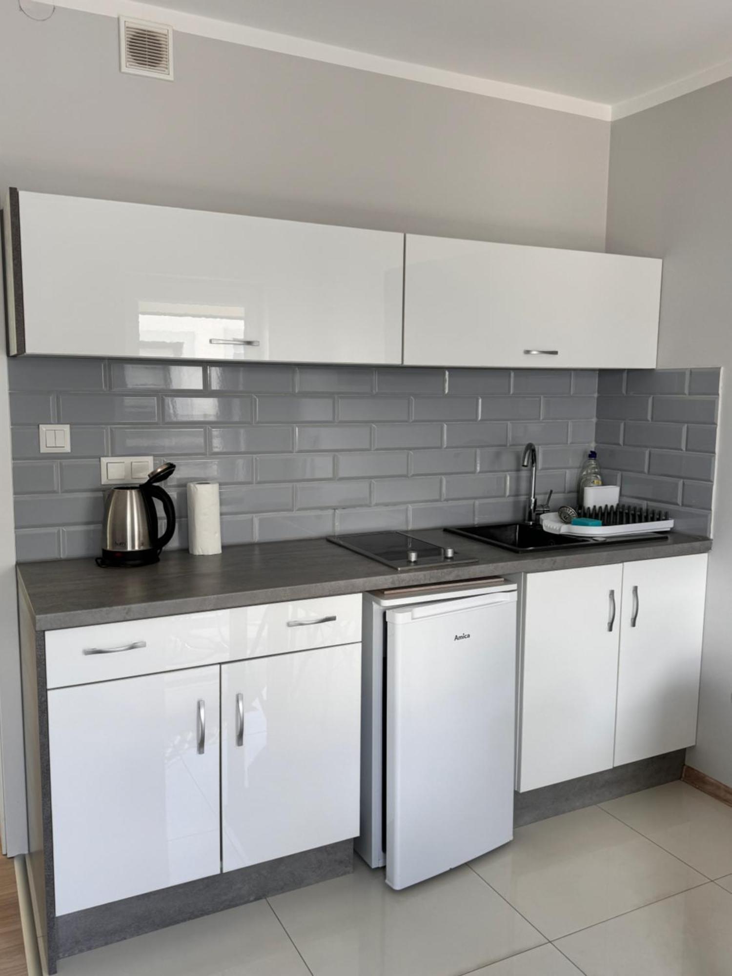 Apartamenty Maja -Pokoje - Domy Wakacyjne -Basen Podgrzewany -Jacuzzi - Sauna Леба Екстер'єр фото