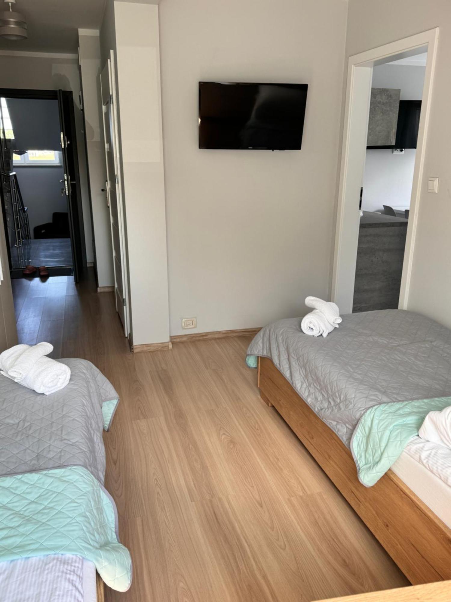 Apartamenty Maja -Pokoje - Domy Wakacyjne -Basen Podgrzewany -Jacuzzi - Sauna Леба Екстер'єр фото