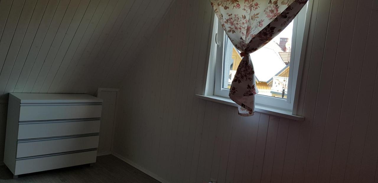 Apartamenty Maja -Pokoje - Domy Wakacyjne -Basen Podgrzewany -Jacuzzi - Sauna Леба Номер фото